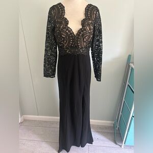 Black lace embellished appliqué prom/wedding dress with open back and side slit